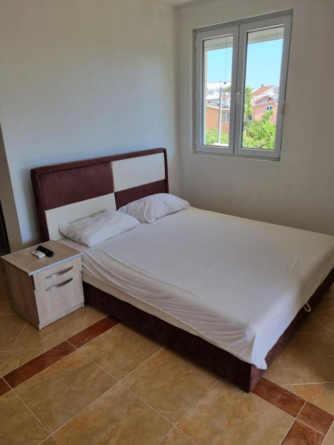 Apartmani Ani Bar Exterior foto